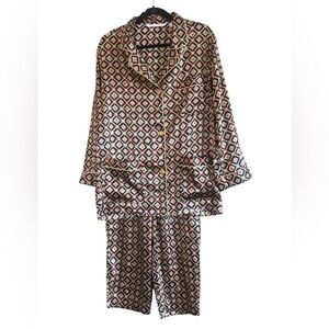 Victoria’s Secret Satin Long Sleeve Button Pajama Set Gold Black Geometric Sz M